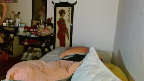 Collette online show from September 2025 05:00:02 AM