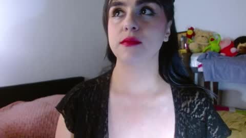 Snapshot of collette_beaufoy chatting on June 2026 08:08:02 AM Collette online show from June 2026 08:08:02 AM