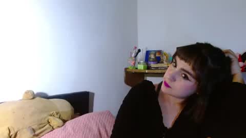 Snapshot of collette_beaufoy chatting on June 2026 05:09:02 AM Collette online show from June 2026 05:09:02 AM