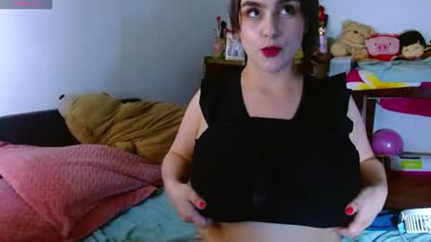 Snapshot of collette_beaufoy chatting on July 2026 12:48:02 AM Collette online show from July 2026 12:48:02 AM