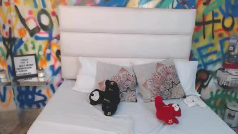 valentina online show from November 2025 02:57:02 PM