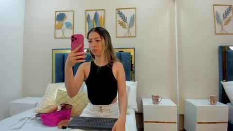 Snapshot of collins_aria chatting on May 2026 12:24:01 PM valentina online show from May 2026 12:24:01 PM