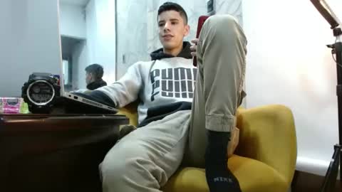 Snapshot of colombianproduction chatting on October 2025 02:20:01 AM Jhon online show from October 2025 02:20:01 AM