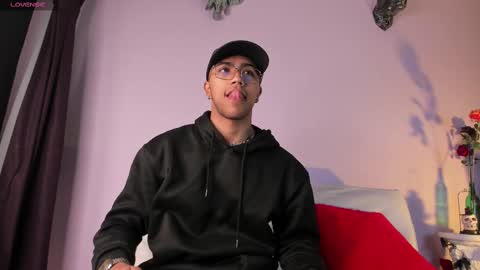 colstorw_ online show from October 2025 10:47:01 AM