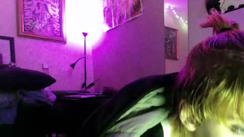 Snapshot of cometzcum chatting on September 2025 08:00:02 PM cometzcum online show from September 2025 08:00:02 PM