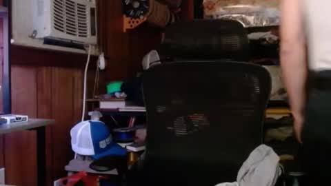 Nelson or ComicKing and sometime Peachy143 online show from December 2025 10:09:01 AM