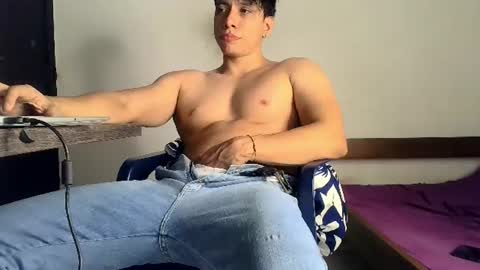 Snapshot of conde2710 chatting on August 2026 08:57:01 AM ELCONDE online show from August 2026 08:57:01 AM