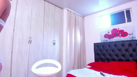 Snapshot of conni_f00x chatting on June 2026 07:27:02 PM conni_f00x online show from June 2026 07:27:02 PM
