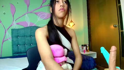 C O N N I E online show from February 2025 11:19:02 PM