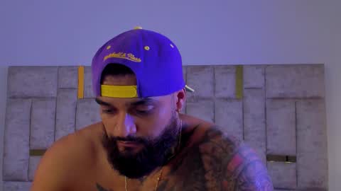 rusfegui online show from November 2025 02:18:01 PM