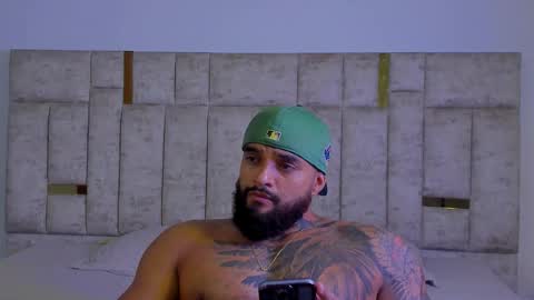 rusfegui online show from November 2025 02:30:01 PM