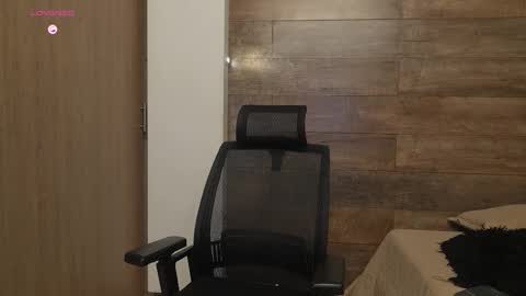 connor_h1 online show from December 2025 04:53:01 AM