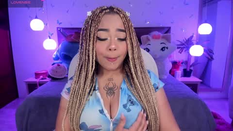 Snapshot of conny_curly chatting on December 2024 10:50:02 AM Conny online show from December 2024 10:50:02 AM