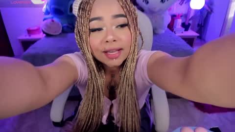 Snapshot of conny_curly chatting on December 2024 02:11:02 PM Conny online show from December 2024 02:11:02 PM