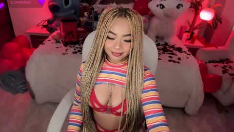 Snapshot of conny_curly chatting on February 2025 01:29:01 PM Conny online show from February 2025 01:29:01 PM