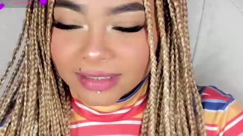 Snapshot of conny_curly chatting on March 2025 01:46:01 PM Conny online show from March 2025 01:46:01 PM