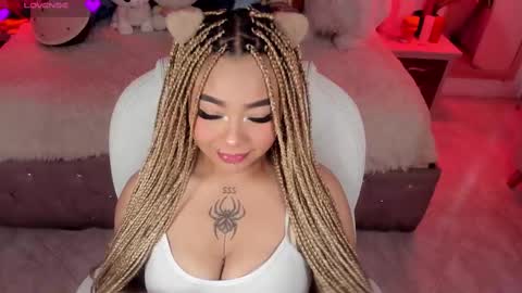 Snapshot of conny_curly chatting on March 2025 01:26:02 PM Conny online show from March 2025 01:26:02 PM