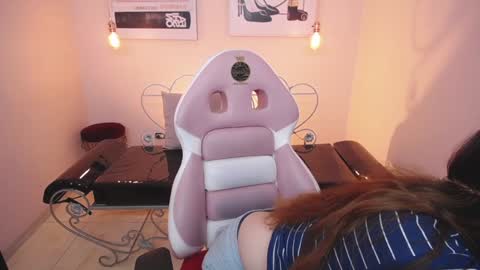 cony online show from December 2024 01:06:01 PM