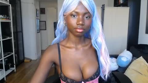 Snapshot of conymegan chatting on February 2025 08:46:01 AM Carola  independent model online show from February 2025 08:46:01 AM