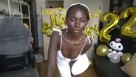 Snapshot of conymegan chatting on September 2025 01:00:01 PM Carola  independent model online show from September 2025 01:00:01 PM