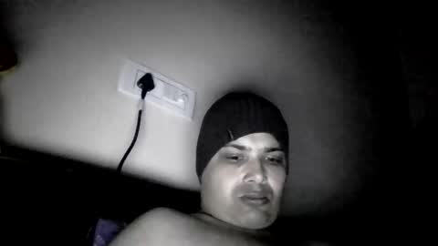 Cool Breeze09 online show from December 2025 01:00:01 AM