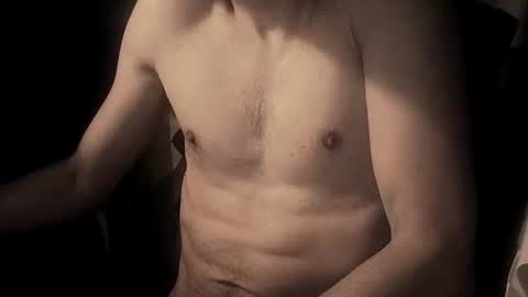 Snapshot of coolmementox chatting on February 2025 11:33:02 PM ChoveEnArrakis online show from February 2025 11:33:02 PM