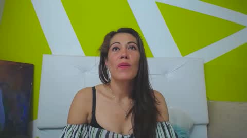 Snapshot of cooperalejandra chatting on January 2025 02:03:02 PM Alejandra Cooper online show from January 2025 02:03:02 PM