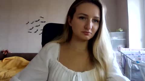 cora_fora online show from September 2025 09:47:02 AM