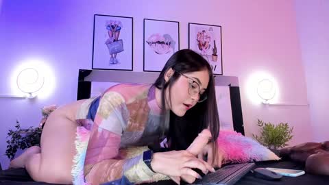 Cora  online show from January 2025 12:17:02 AM