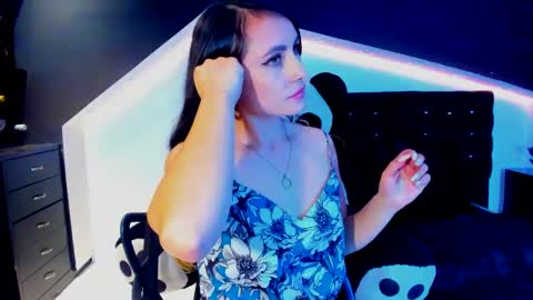 Coral  online show from February 2025 06:07:01 PM