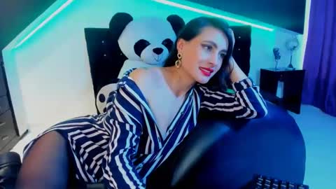 Coral  online show from February 2025 04:16:02 PM