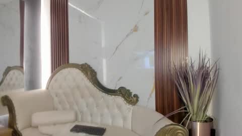 Coralie Bronson online show from October 2025 08:07:01 PM