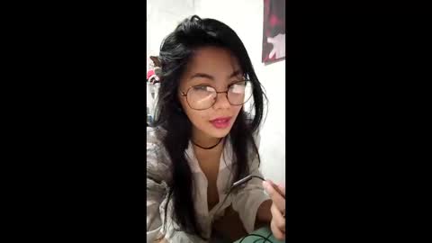 Snapshot of coralinebane chatting on March 2026 08:15:02 PM coralinebane online show from March 2026 08:15:02 PM