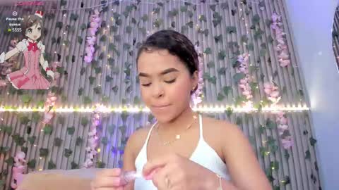 coralineross_ online show from November 2025 10:59:01 AM