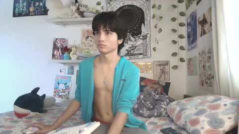 Snapshot of corey_moon chatting on January 2026 04:45:02 PM Corey Glenn online show from January 2026 04:45:02 PM