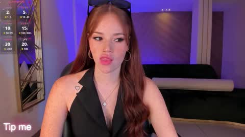 Corinne Russo online show from November 2025 06:16:02 AM