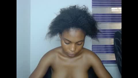 Snapshot of cornxcunt chatting on October 2025 04:18:01 PM cornxcunt online show from October 2025 04:18:01 PM