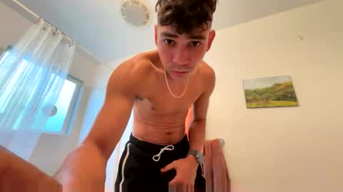 coronelking online show from October 2025 06:54:02 PM