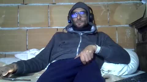 Corrado online show from December 2025 04:00:01 PM