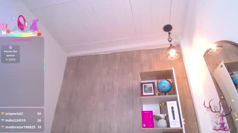 cortney tayler online show from October 2025 07:49:01 PM