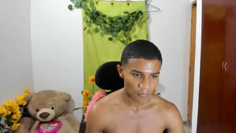 Ethan  online show from February 2025 04:36:02 AM