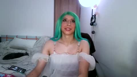 cosmic_crystal online show from August 2026 09:31:02 PM