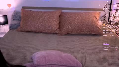 cosmicfaye online show from February 2025 08:04:01 AM