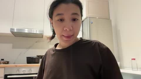 Lina online show from September 2025 07:13:02 PM