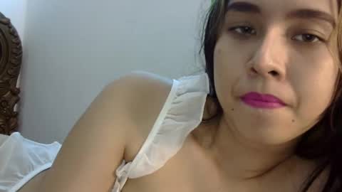 Liz Gwyneth Charlota online show from February 2025 09:33:01 AM