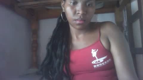 couleur_vanille online show from March 2025 05:49:02 AM