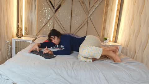 Ricardo  Isabella online show from April 2026 07:36:02 AM