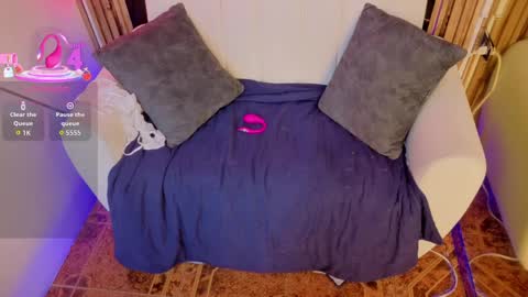 couple_matures23_pm online show from April 2026 02:14:02 PM