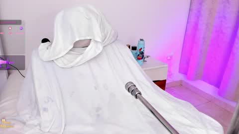 Snapshot of couple_naughty20 chatting on November 2025 01:24:03 PM Maria online show from November 2025 01:24:03 PM