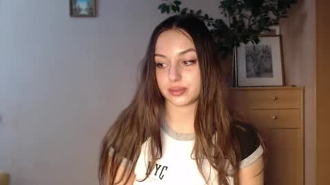 Snapshot of courtney_lux chatting on January 2025 08:09:02 AM Courtney online show from January 2025 08:09:02 AM